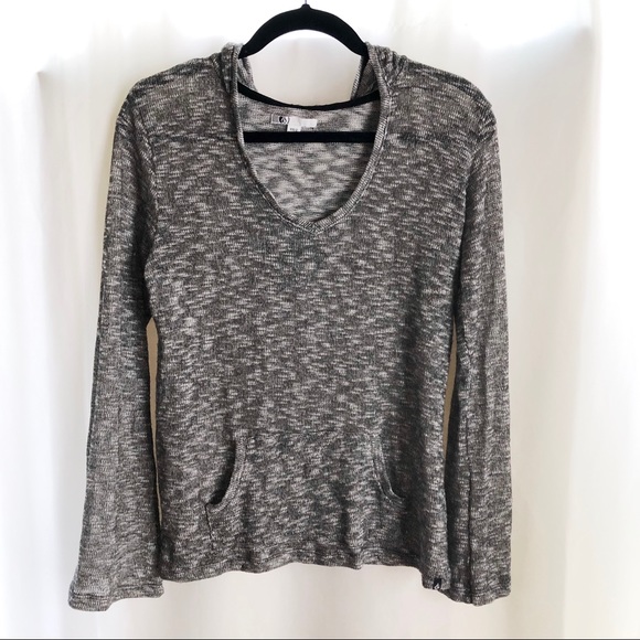 Volcom light weight V neck sweater - Picture 6 of 7